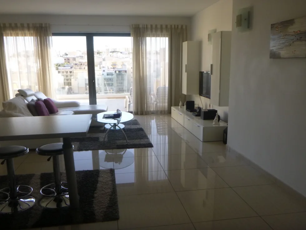 2 bed Penthouse For Rent in St Julian's, St Julian's - thumb 8