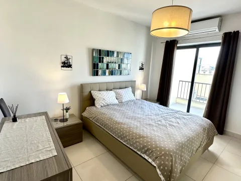 2 bed Apartment For Rent in Sliema, Sliema - thumb 8