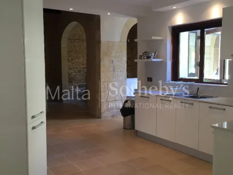 2 bed Town House For Rent in Siggiewi, Siggiewi - thumb 6