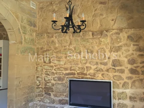 2 bed Town House For Rent in Siggiewi, Siggiewi - thumb 7