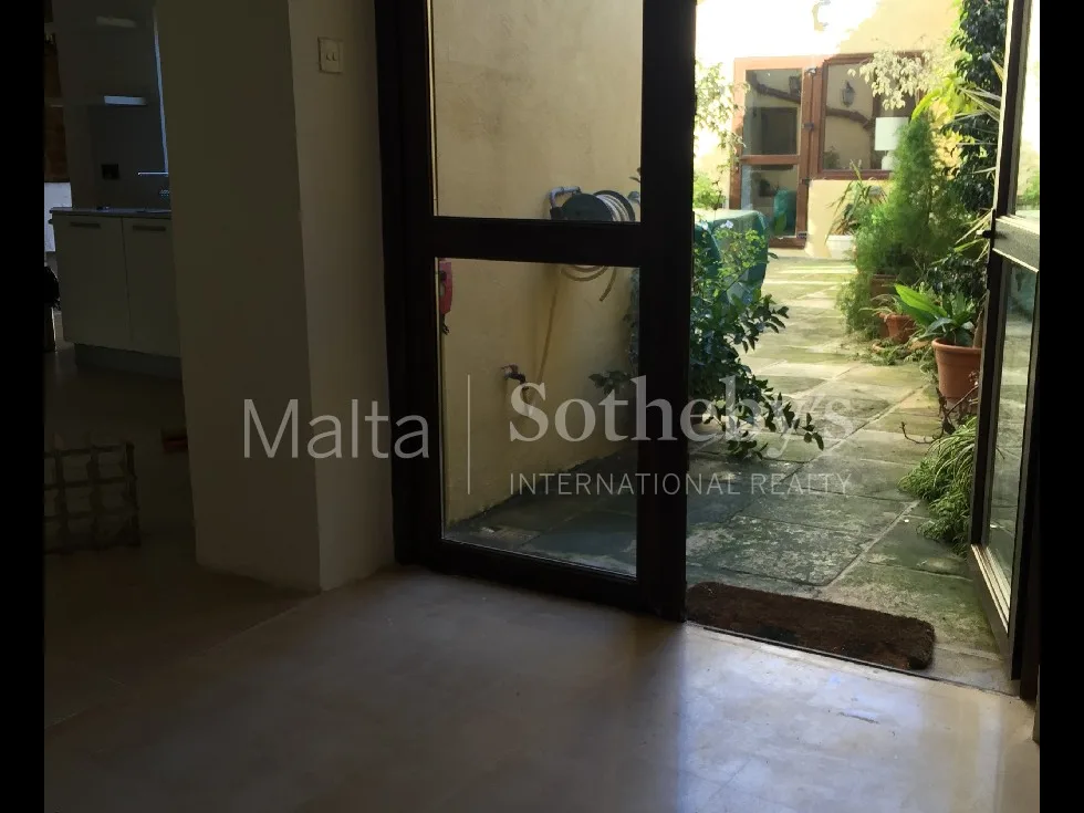 2 bed Town House For Rent in Siggiewi, Siggiewi - thumb 8