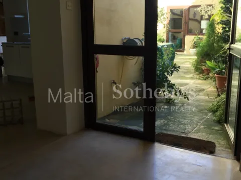 2 bed Town House For Rent in Siggiewi, Siggiewi - thumb 8