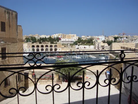 3 bed Apartment For Rent in Vittoriosa, Vittoriosa - thumb 2