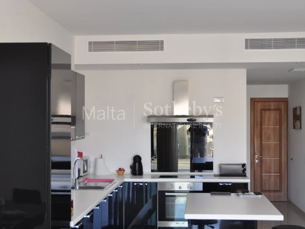 2 bed Penthouse For Rent in St Julian's, St Julian's - thumb 4
