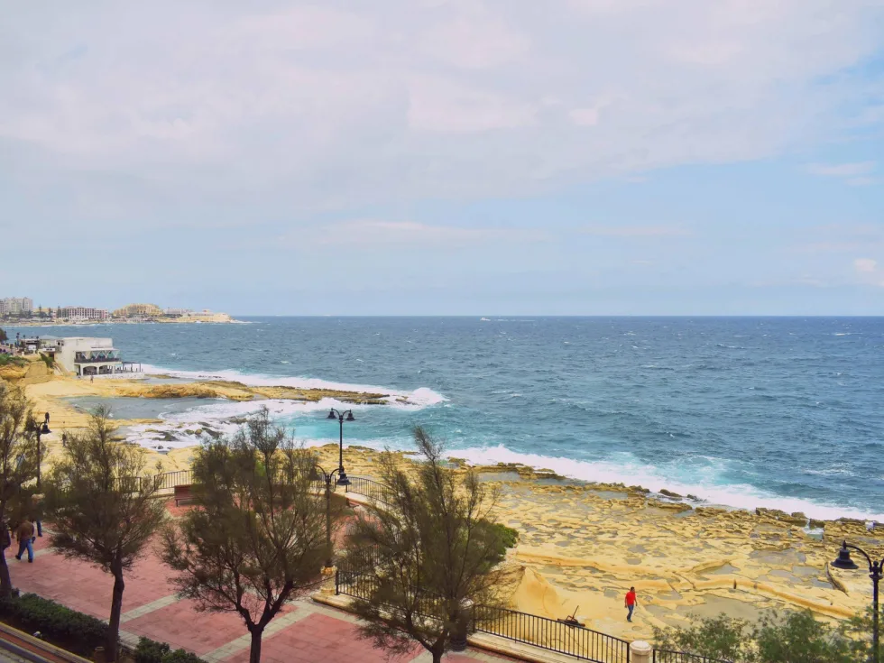 3 bed Apartment For Rent in Sliema, Sliema - thumb 1