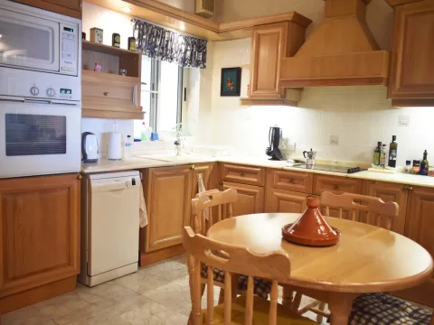 3 bed Apartment For Rent in Sliema, Sliema - thumb 6