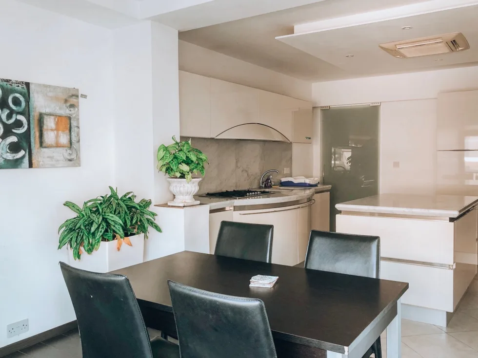 3 bed Apartment For Rent in St Julian's, St Julian's - thumb 4