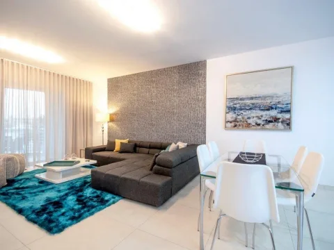 3 bed Apartment For Rent in Sliema, Sliema - thumb 1