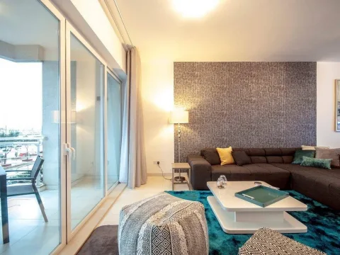 3 bed Apartment For Rent in Sliema, Sliema - thumb 2