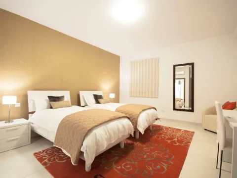 3 bed Apartment For Rent in Sliema, Sliema - thumb 7