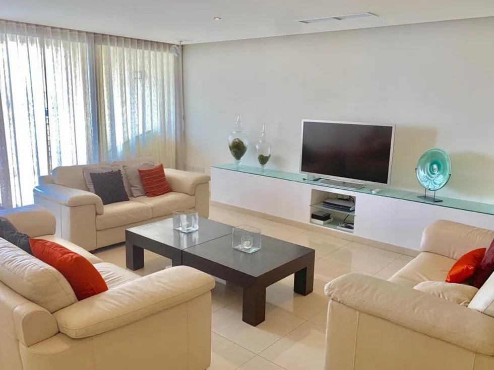 3 bed Apartment For Rent in Sliema, Sliema - thumb 3