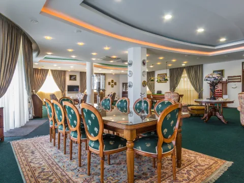 7 bed Villa For Rent in Mellieha, Mellieha - thumb 4