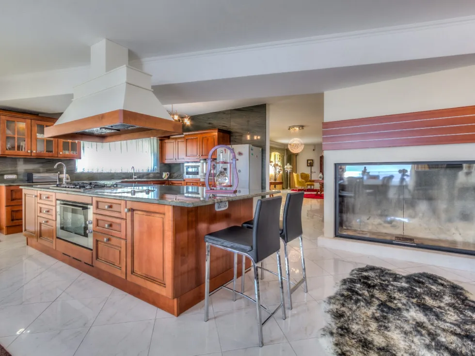 7 bed Villa For Rent in Mellieha, Mellieha - thumb 9