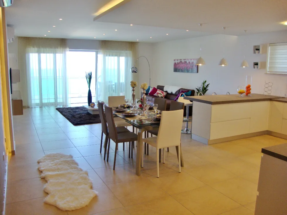 2 bed Apartment For Rent in Sliema, Sliema - thumb 1