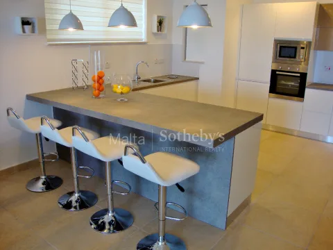 2 bed Apartment For Rent in Sliema, Sliema - thumb 6