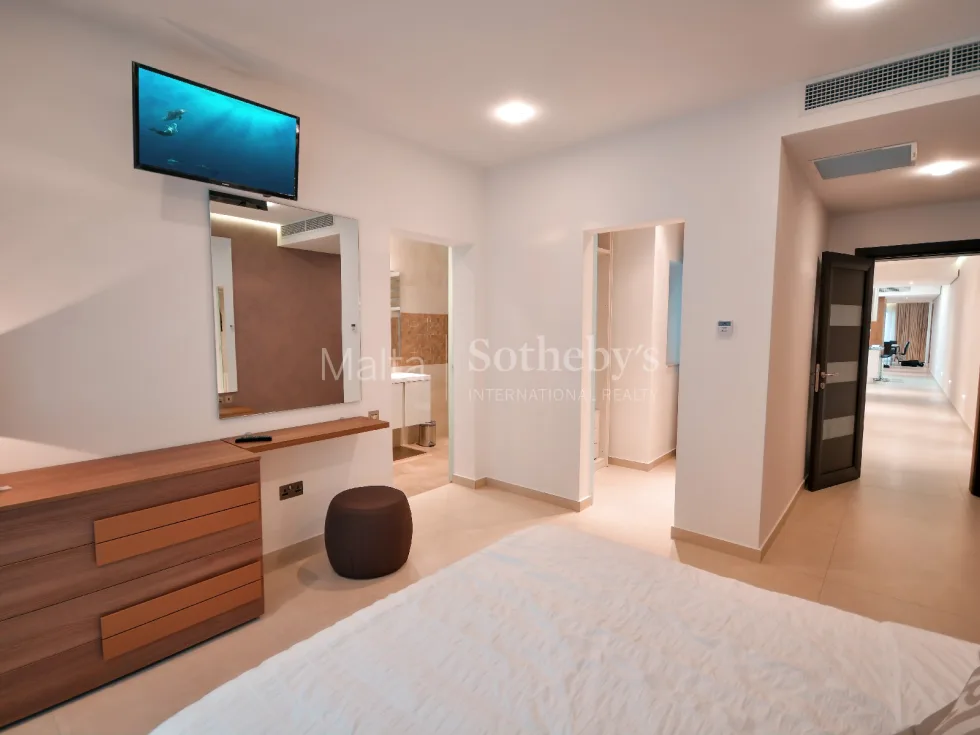 2 bed Apartment For Rent in Sliema, Sliema - thumb 10