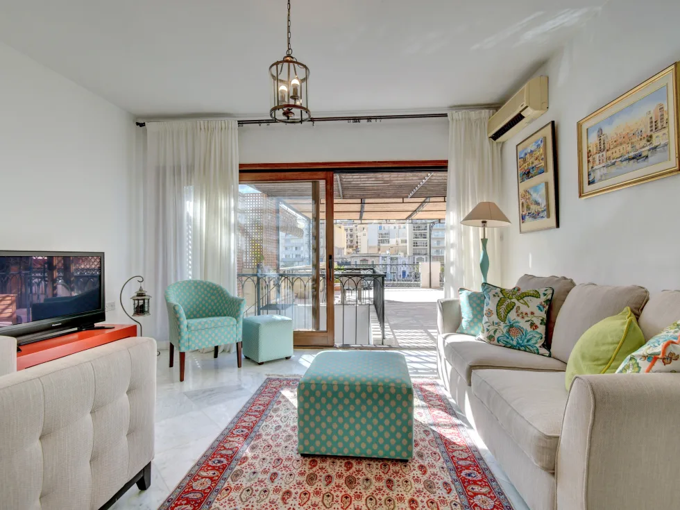 3 bed Maisonette For Rent in St Julian's, St Julian's - thumb 4