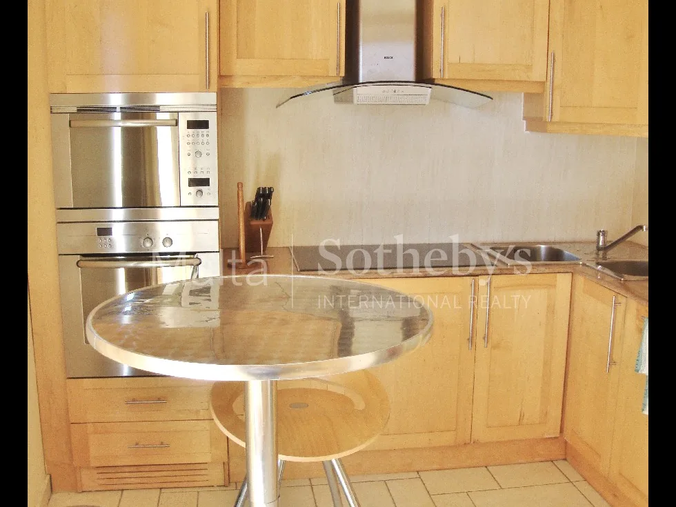 2 bed Apartment For Rent in Sliema, Sliema - thumb 7