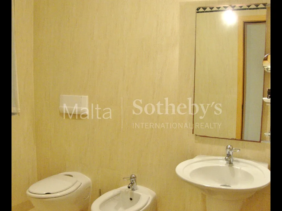 2 bed Apartment For Rent in Sliema, Sliema - thumb 8