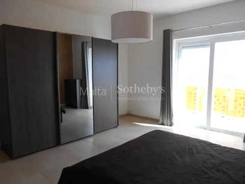 3 bed Apartment For Rent in Sliema, Sliema - thumb 7
