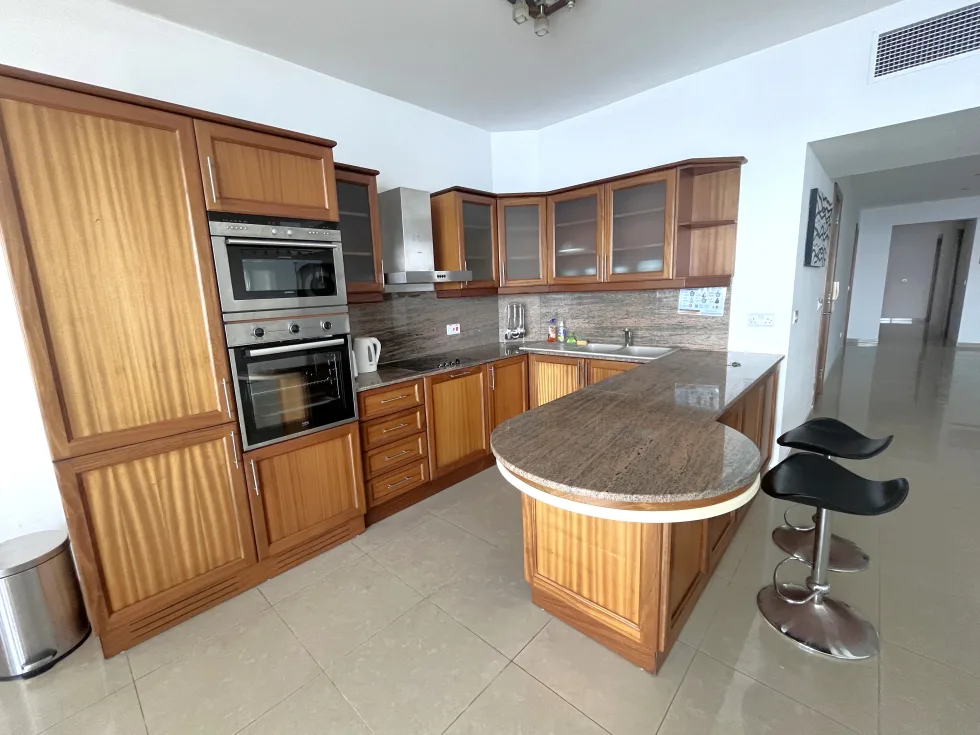 3 bed Apartment For Rent in Sliema, Sliema - thumb 4
