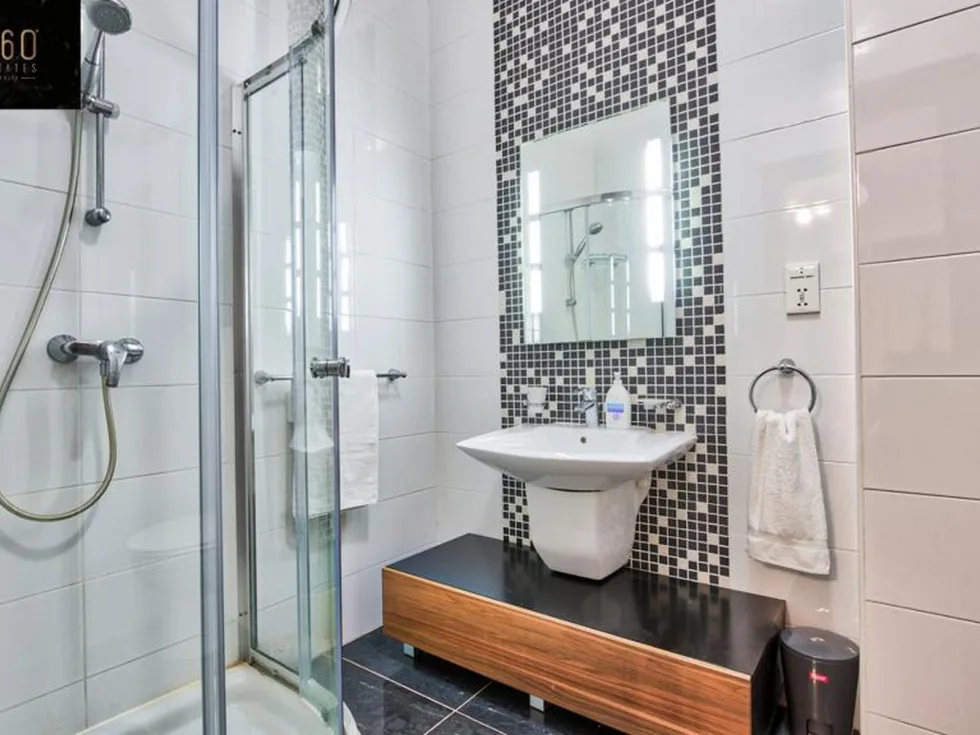 3 bed Apartment For Rent in Sliema, Sliema - thumb 14