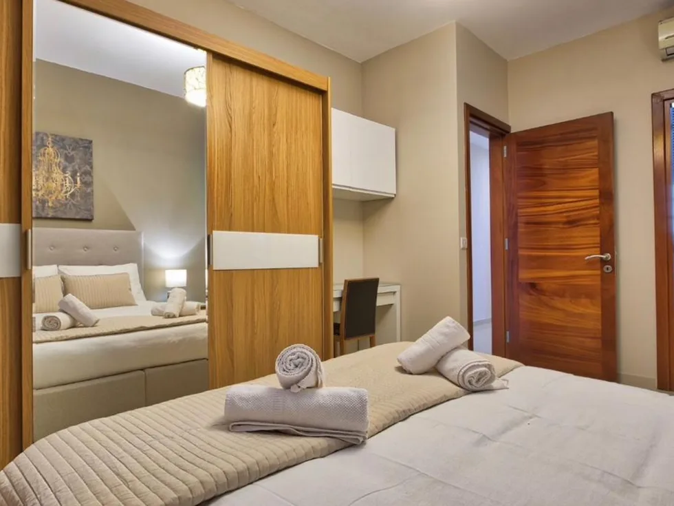 3 bed Apartment For Rent in Sliema, Sliema - thumb 11