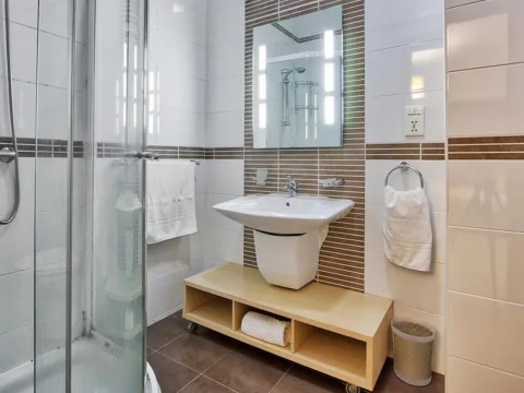 3 bed Apartment For Rent in Sliema, Sliema - thumb 13