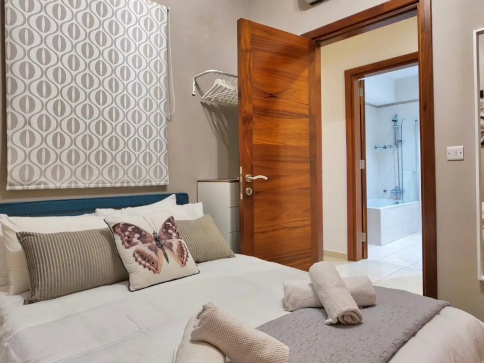 3 bed Apartment For Rent in Sliema, Sliema - thumb 8