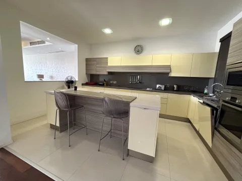 3 bed Apartment For Rent in Ta' Xbiex, Ta' Xbiex - thumb 13