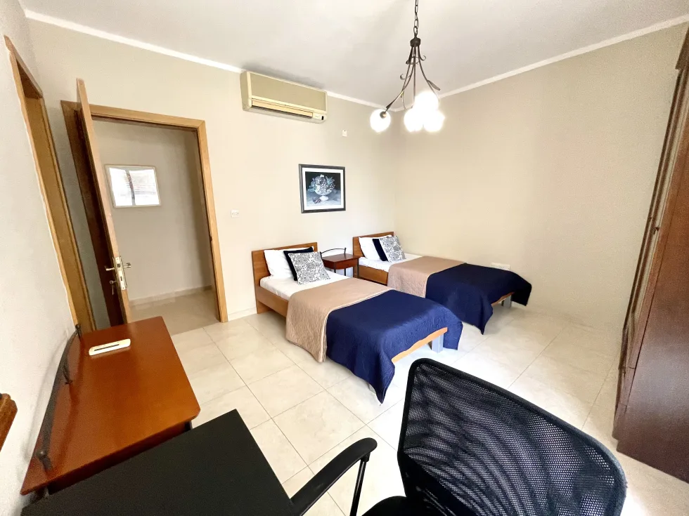 5 bed Apartment For Rent in Sliema, Sliema - thumb 14