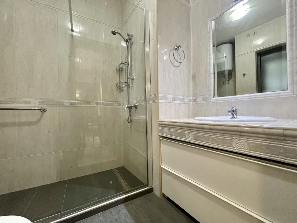 5 bed Apartment For Rent in Sliema, Sliema - thumb 19