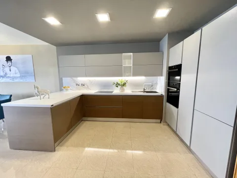 5 bed Apartment For Rent in Sliema, Sliema - thumb 6