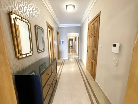5 bed Apartment For Rent in Sliema, Sliema - thumb 7
