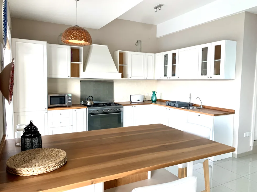 3 bed Apartment For Rent in St Julian's, St Julian's - thumb 7