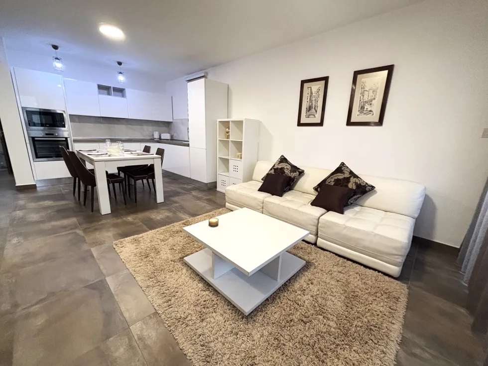 2 bed Apartment For Rent in Ta' Xbiex, Ta' Xbiex - thumb 1