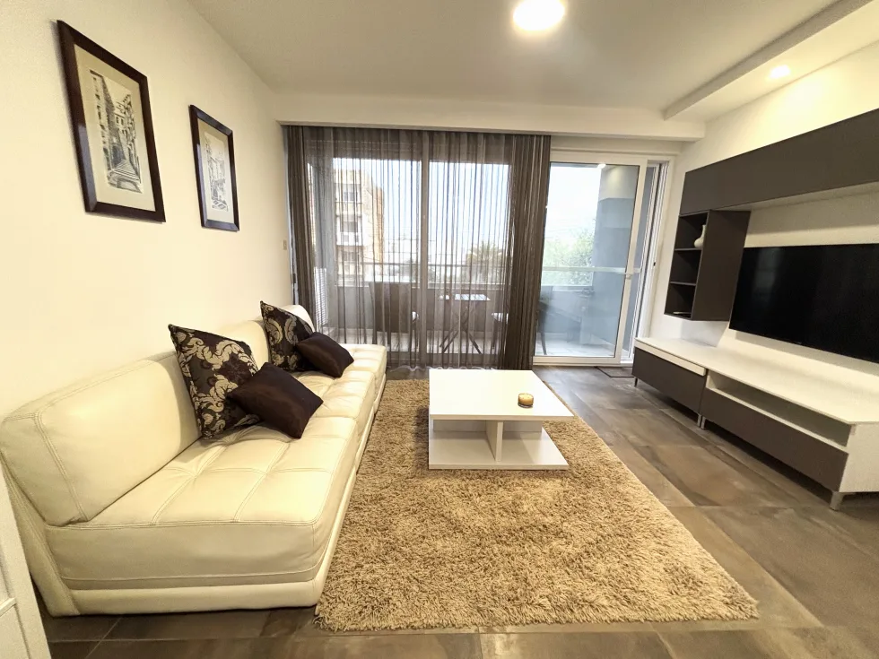 2 bed Apartment For Rent in Ta' Xbiex, Ta' Xbiex - thumb 4