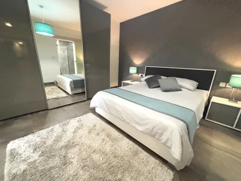 2 bed Apartment For Rent in Ta' Xbiex, Ta' Xbiex - thumb 7