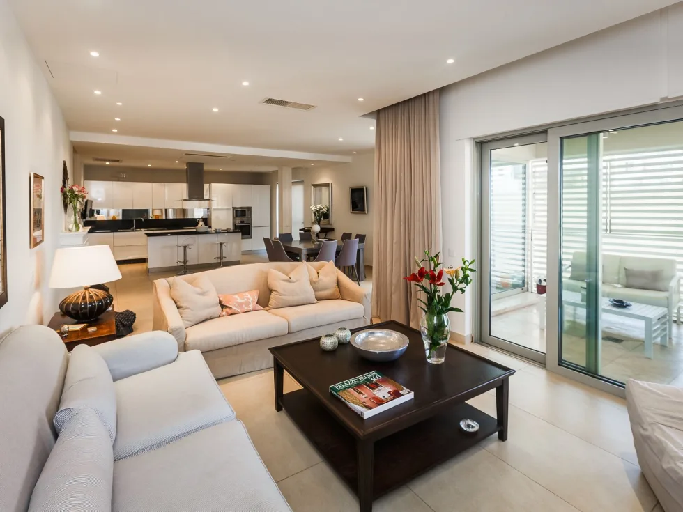 3 bed Apartment For Rent in Sliema, Sliema - thumb 5