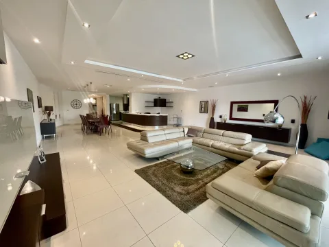 3 bed Apartment For Rent in Ta' Xbiex, Ta' Xbiex - thumb 2