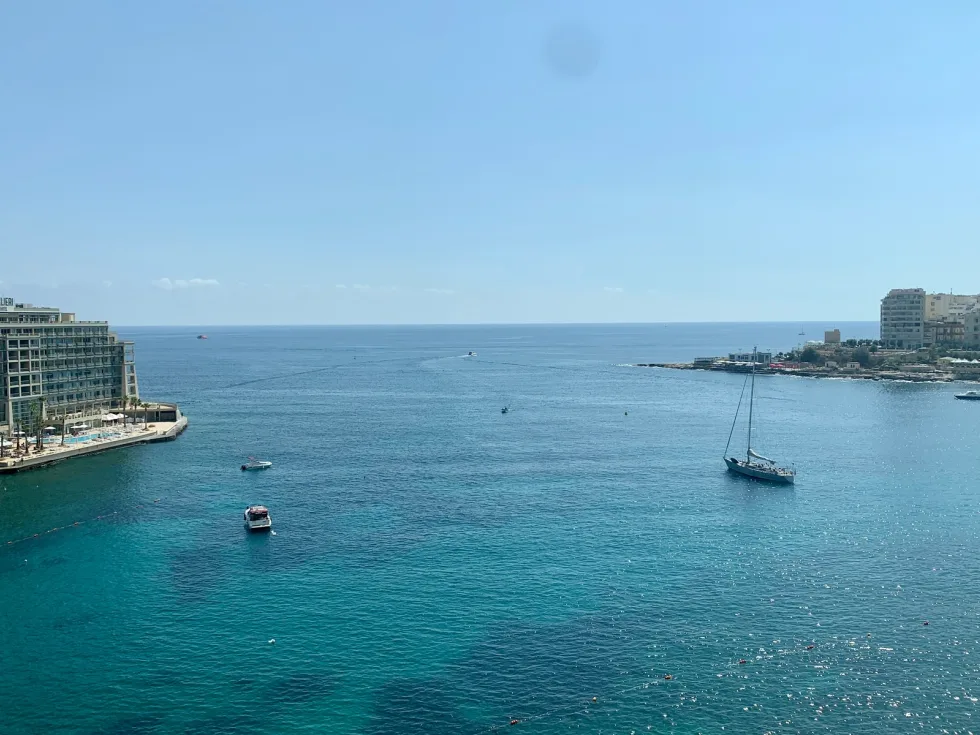 2 bed Penthouse For Rent in St Julian's, St Julian's - thumb 2