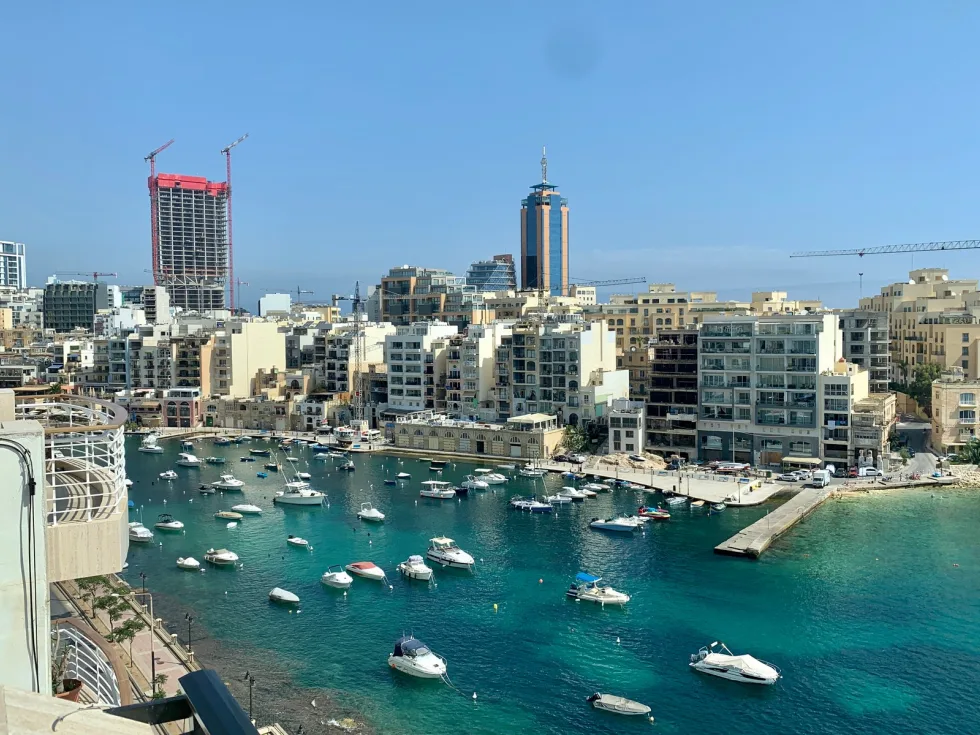 2 bed Penthouse For Rent in St Julian's, St Julian's - thumb 3