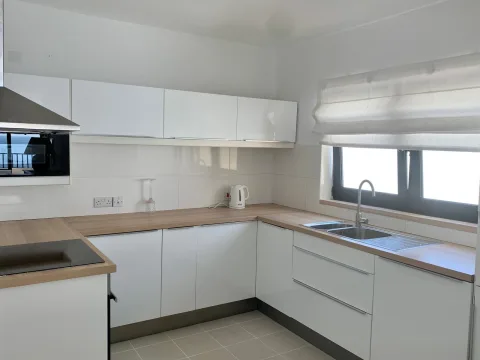 2 bed Penthouse For Rent in St Julian's, St Julian's - thumb 9