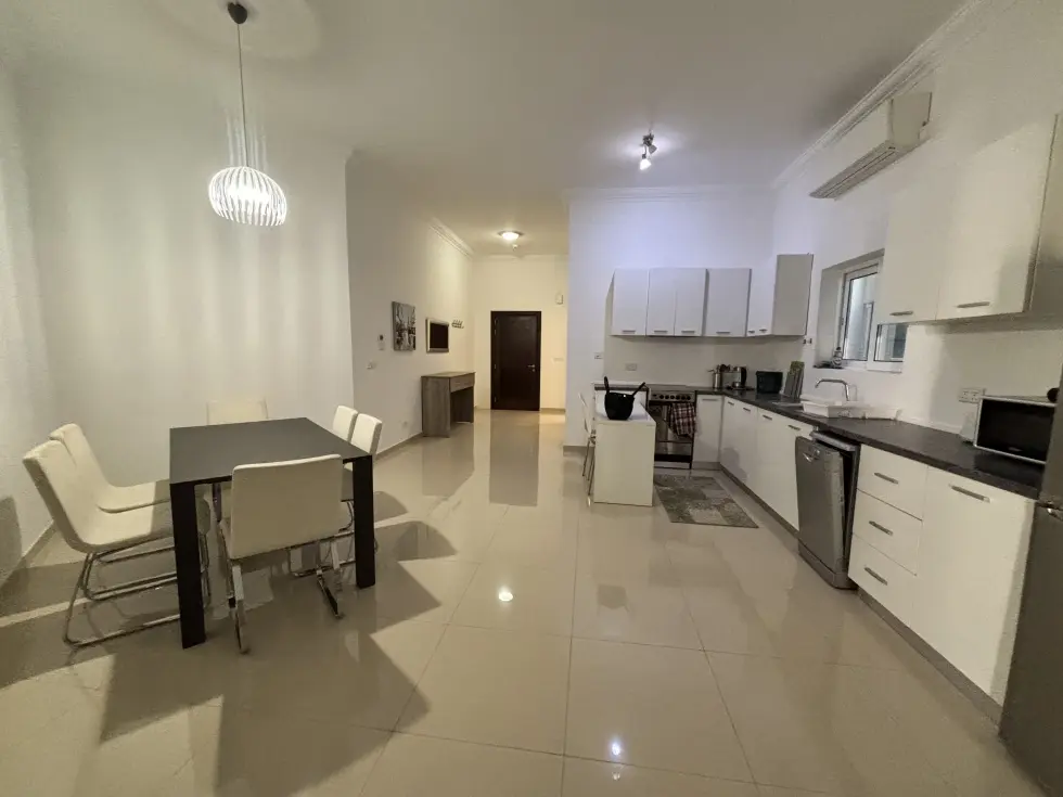 2 bed Apartment For Rent in Sliema, Sliema - thumb 3