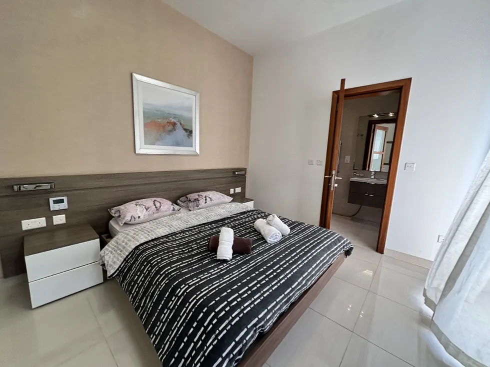 3 bed Apartment For Rent in Sliema, Sliema - thumb 12