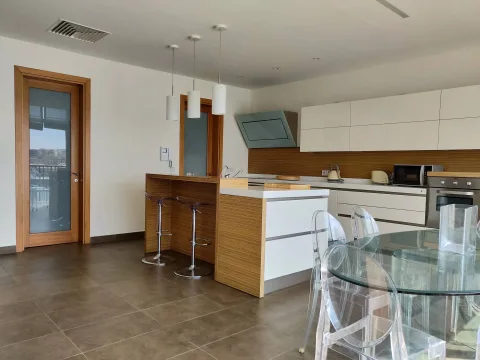 3 bed Apartment For Rent in Sliema, Sliema - thumb 12