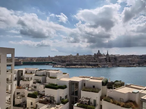 3 bed Apartment For Rent in Sliema, Sliema - thumb 2
