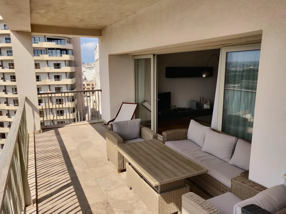 3 bed Apartment For Rent in Sliema, Sliema - thumb 7
