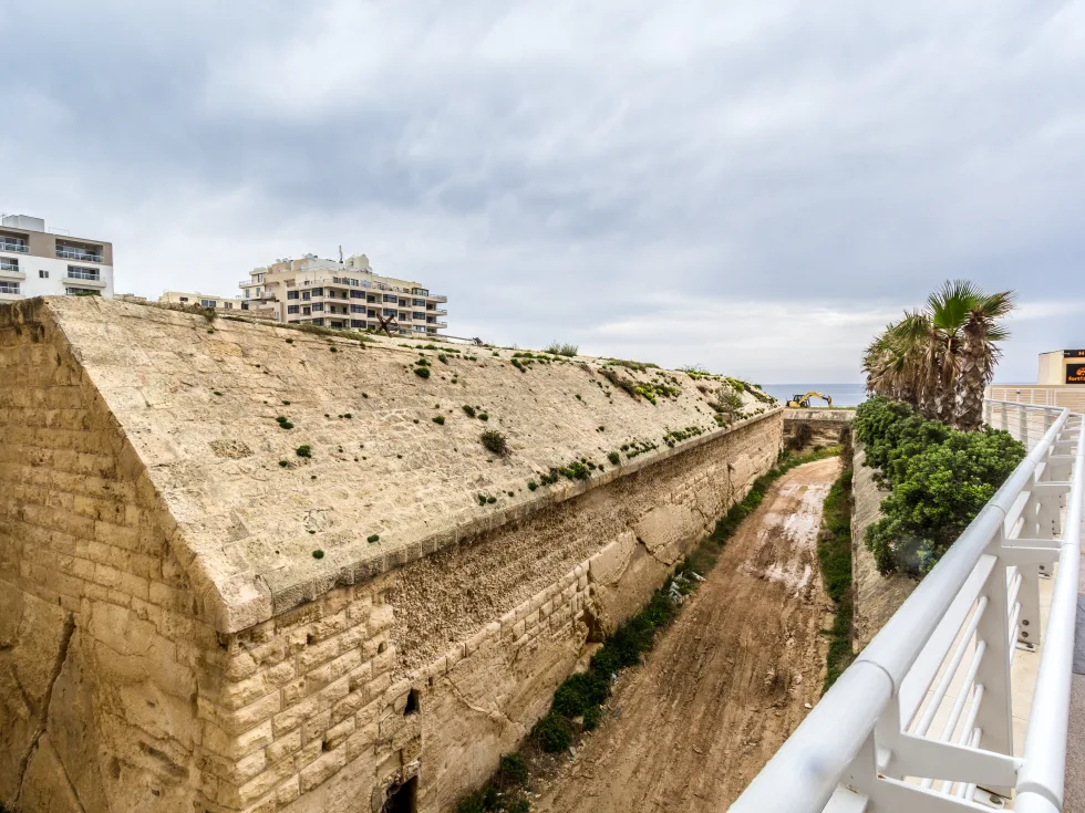 3 bed Apartment For Sale in Sliema, Sliema - thumb 4