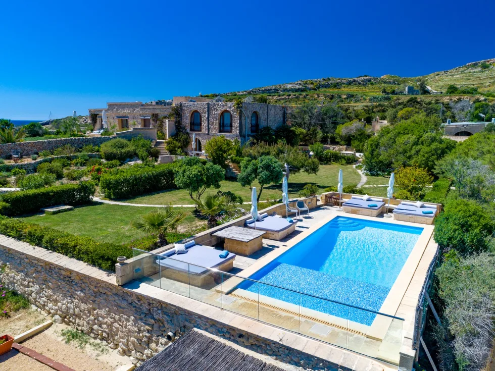 6 bed Villa For Rent in Qala, Qala - thumb 12